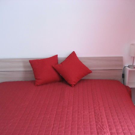 Appartamento Rubino - Lovely Little Flat 3 Minutes From Golf Club 5 Minutes From Lake Soiano Del Lago Exterior photo